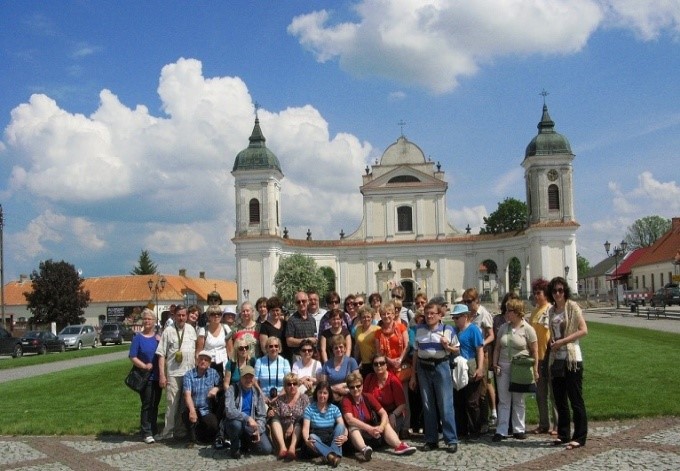 2012 - Tykocin: rynek z kościołem św. Trójcy                   